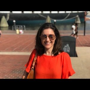 Meet your Posher, Nicole